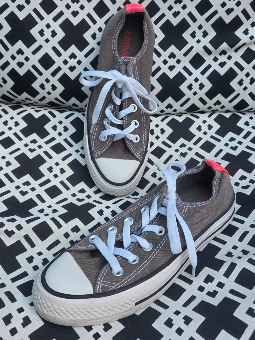 Gray Canvas Low-Top Sneakers with Pink